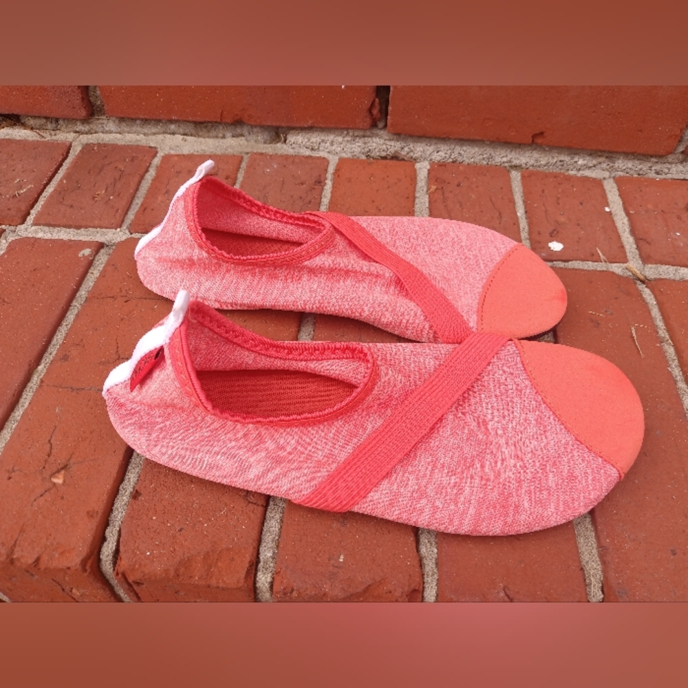 🆕FitKicks Live Well Collection Barefoot Shoes Women's Size Medium Fits Size 7-8